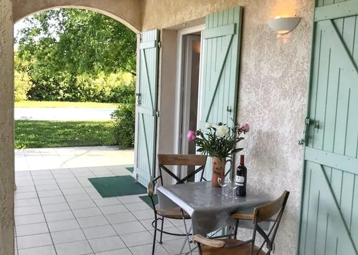 Reposante A Avec Piscine Privee Et Jardin * Solaro