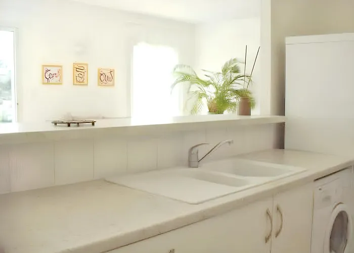 Reposante A Avec Piscine Privee Et Jardin וילה Solaro