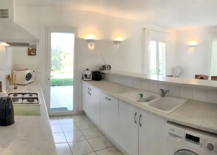 Reposante A Avec Piscine Privee Et Jardin *