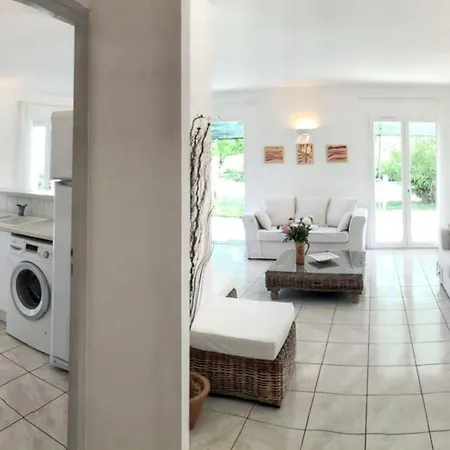 빌라 Reposante A Avec Piscine Privee Et Jardin *