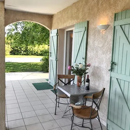 Reposante à Avec Piscine Privée Et Jardin Solaro