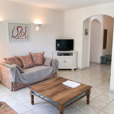 Villa Reposante à Avec Piscine Privée Et Jardin *