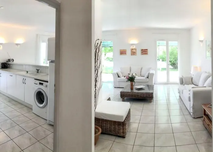 Villa Reposante A Avec Piscine Privee Et Jardin *